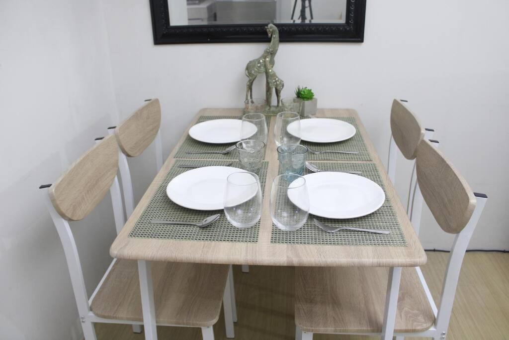 Huge A2J Executive Luxury 1Br Suite Near Abs Cbn, Gma Manila Eksteriør bilde